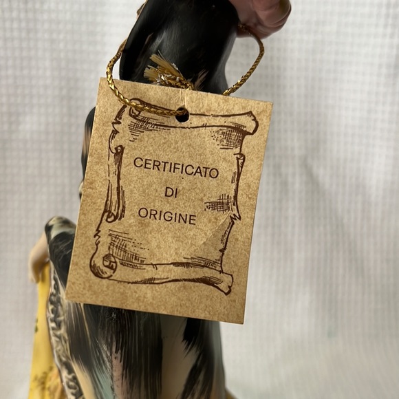 Capodimonte Masked Queen - Picture 4 of 5